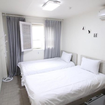 Hotel Ivory Сеул Экстерьер фото