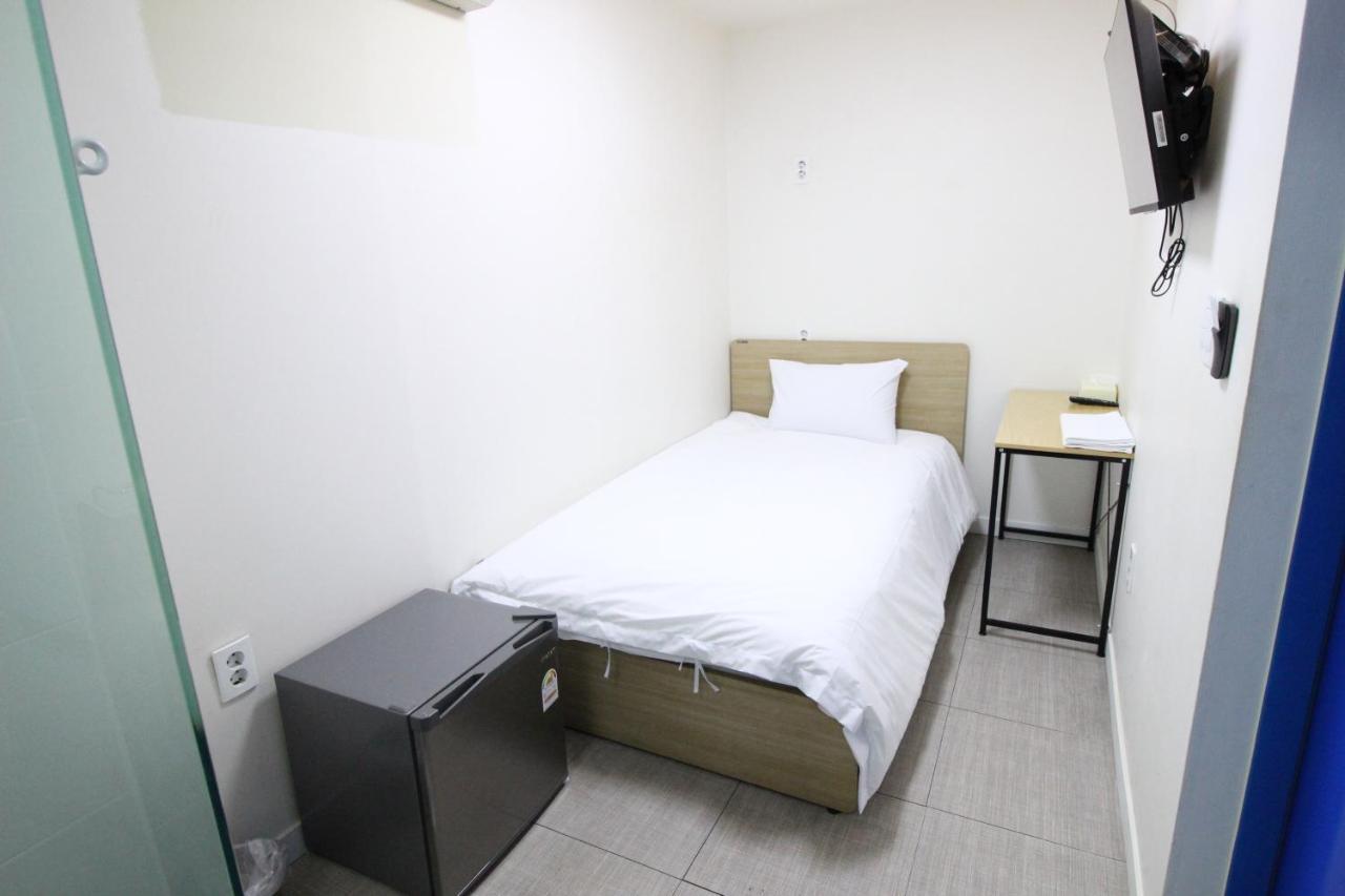 Hotel Ivory Сеул Экстерьер фото